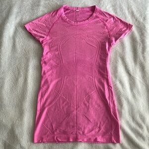 Lululemon Swiftly Tech crew neck size 4